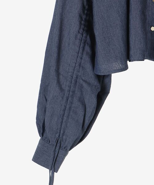 MAJESTIC LEGON(マジェスティックレゴン)の「ドロストショートシャツ(シャツ/ブラウス・レディース・ピンク/ネイビー/アイボリー・MEDIUM)」の6枚目の写真