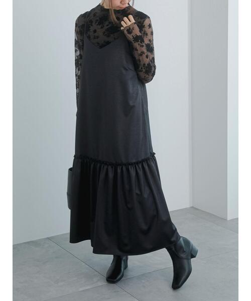 Te chichi（テチチ）の「レザーライクキャミワンピース（ワンピース・レディース・ブラック/ライトベージュ・F）」の5枚目の写真