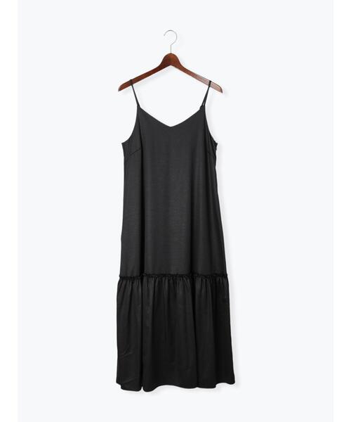 Te chichi（テチチ）の「レザーライクキャミワンピース（ワンピース・レディース・ブラック/ライトベージュ・F）」の16枚目の写真