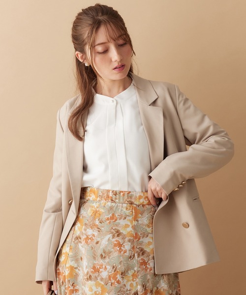 alotta(アロッタ)の「ふんわり裏起毛フロントタックブラウス(シャツ/ブラウス・レディース・スモークピンク/グレイッシュベージュ/ホワイト/ダークネイビー/ブラック系その他・M/L/LL/3L)」の13枚目の写真