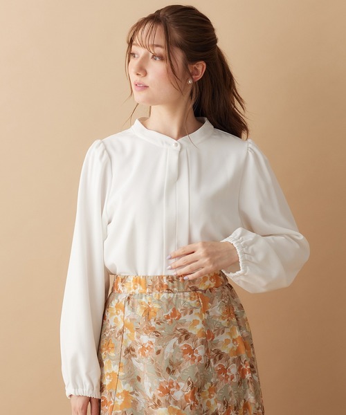 alotta(アロッタ)の「ふんわり裏起毛フロントタックブラウス(シャツ/ブラウス・レディース・スモークピンク/グレイッシュベージュ/ホワイト/ダークネイビー/ブラック系その他・M/L/LL/3L)」の14枚目の写真