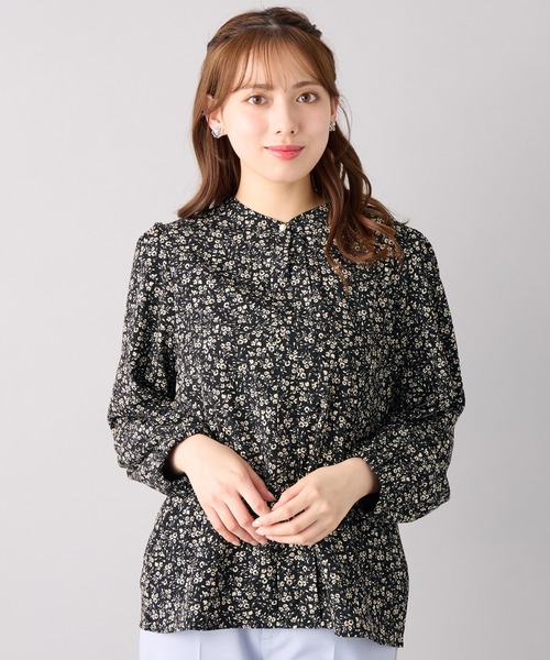 alotta(アロッタ)の「ふんわり裏起毛フロントタックブラウス(シャツ/ブラウス・レディース・スモークピンク/グレイッシュベージュ/ホワイト/ダークネイビー/ブラック系その他・M/L/LL/3L)」の17枚目の写真