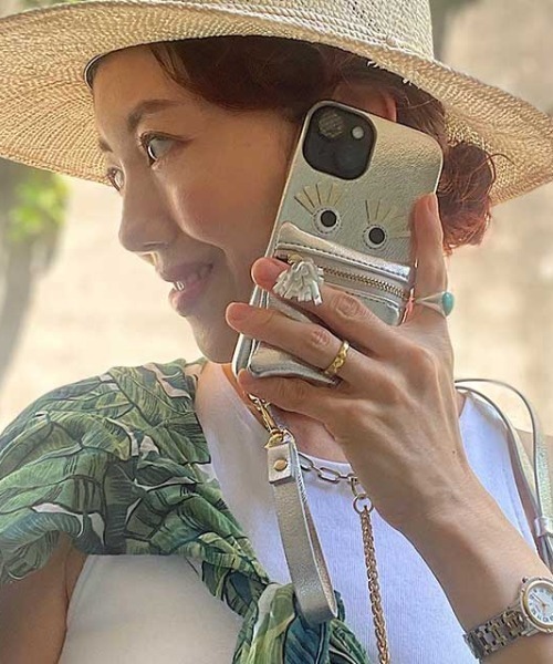 IROMEKI（イロメキ）の「IROMEKI/イロメキ/【iPhone14/13 ケース】follow me case（スマホケース/カバー・レディース・ブラック/シルバー・F）」の8枚目の写真