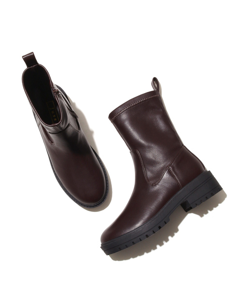 Juze（ジュゼ）の「リサイクルレザータンクソールストレッチブーツ（ブーツ・レディース・オフホワイト/ブラック・LL/L/S/M）」の10枚目の写真