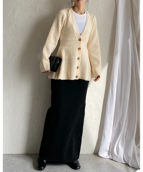 She's Closet(シーズクローゼット)の「ミックスカラーミドル丈深Vネックウエストシェイプペプラムニットカーディガン(カーディガン/ボレロ・レディース・アイボリー/ネイビー/杢グレー/ベージュ/ブラック・FREE)」の10枚目の写真