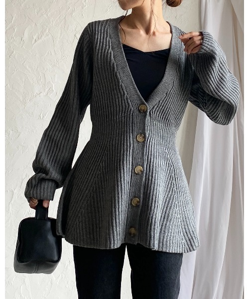 She's Closet(シーズクローゼット)の「ミックスカラーミドル丈深Vネックウエストシェイプペプラムニットカーディガン(カーディガン/ボレロ・レディース・アイボリー/ネイビー/杢グレー/ベージュ/ブラック・FREE)」の14枚目の写真