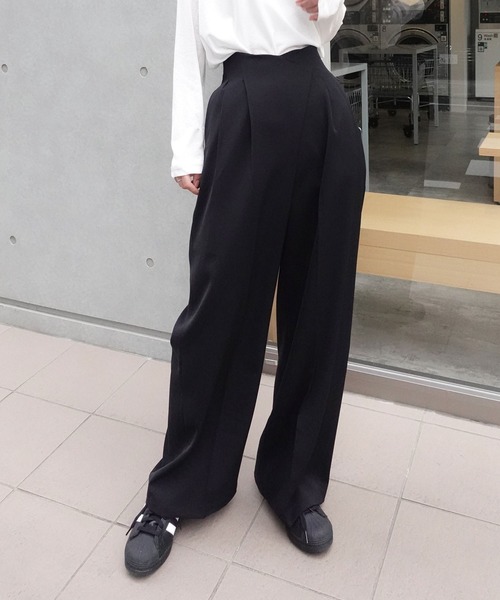 CORNERS（コーナーズ）の「ハイウエストタックパンツ（スラックス・レディース・アイボリー/ブラック/グレー/ベージュ・M/L/S）」の5枚目の写真