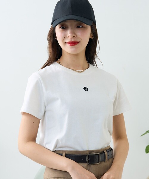 マリークワント ワンポイント 刺繍 ロゴTシャツ　オフホワイト　ブラック MARY QUANT/ワンポイント 刺繍 ロゴTシャツ 限定展開｜Daytona