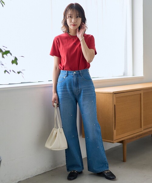 マリークワント ワンポイント 刺繍 ロゴTシャツ　オフホワイト　ブラック MARY QUANT/ワンポイント 刺繍 ロゴTシャツ 限定展開｜Daytona