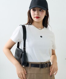 PUBLUX | MARY QUANT × PUBLUX/マリークワント ワンポイント刺繍ロゴTシャツ　限定展開(Tシャツ/カットソー)