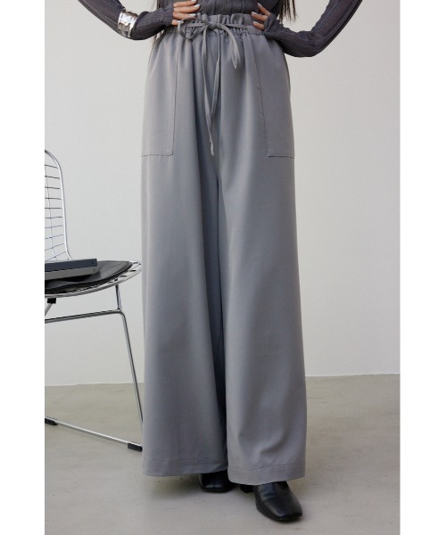 AZUL by moussy（アズールバイマウジー）の「ソフトタッチギャザーワイドパンツ（その他パンツ・レディース・ベージュ/グレー/ブラック・SMALL/MEDIUM）」の3枚目の写真