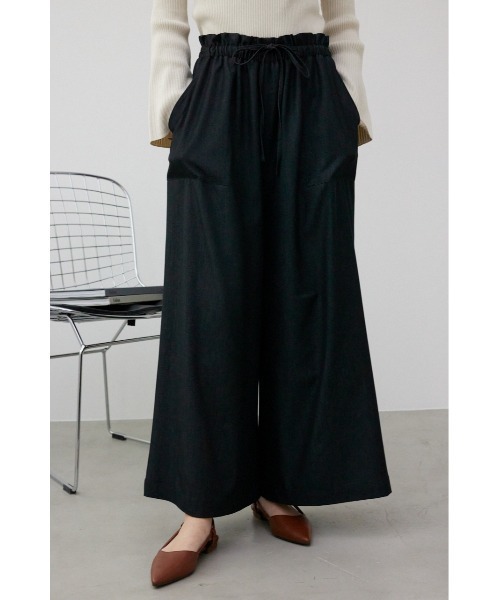 AZUL by moussy（アズールバイマウジー）の「ソフトタッチギャザーワイドパンツ（その他パンツ・レディース・ベージュ/グレー/ブラック・SMALL/MEDIUM）」の2枚目の写真