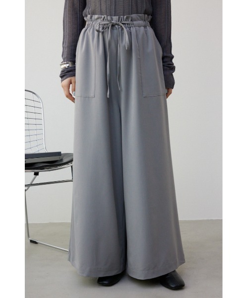 AZUL by moussy（アズールバイマウジー）の「ソフトタッチギャザーワイドパンツ（その他パンツ・レディース・ベージュ/グレー/ブラック・SMALL/MEDIUM）」の8枚目の写真