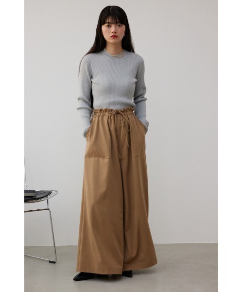 AZUL by moussy（アズールバイマウジー）の「ソフトタッチギャザーワイドパンツ（その他パンツ・レディース・ベージュ/グレー/ブラック・SMALL/MEDIUM）」の16枚目の写真