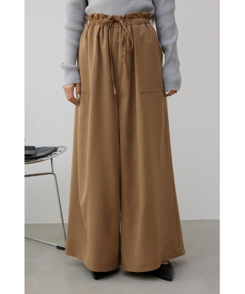 AZUL by moussy（アズールバイマウジー）の「ソフトタッチギャザーワイドパンツ（その他パンツ・レディース・ベージュ/グレー/ブラック・SMALL/MEDIUM）」の18枚目の写真