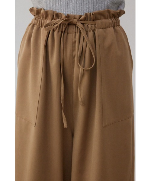 AZUL by moussy（アズールバイマウジー）の「ソフトタッチギャザーワイドパンツ（その他パンツ・レディース・ベージュ/グレー/ブラック・SMALL/MEDIUM）」の21枚目の写真