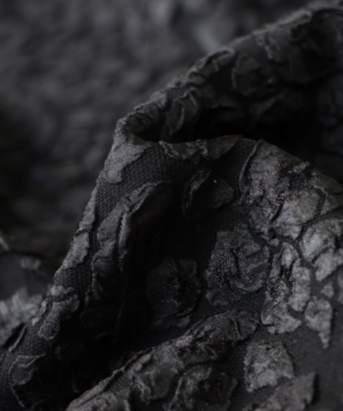 antiqua(アンティカ)の「ジャガードジャンパースカート(ワンピース・キッズ・ブラック・160/150/140)」の5枚目の写真