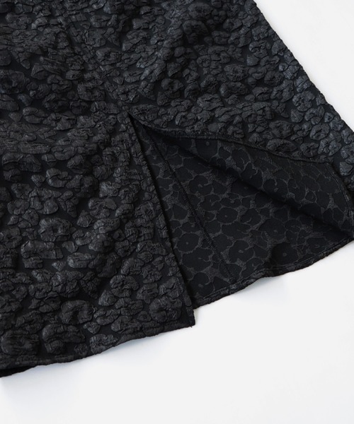 antiqua(アンティカ)の「ジャガードジャンパースカート(ワンピース・キッズ・ブラック・160/150/140)」の4枚目の写真