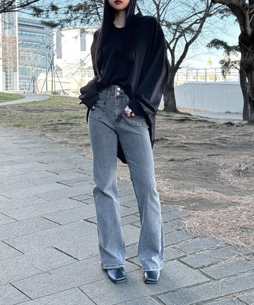 LVEU.(ラブユ.)の「【LVEU.】ストレッチフレアデニムパンツ / ボトムス パンツ デニム ダブルボタン ポケット タイト フレア ブーツカット 色落ち ヴィンテージ ブラック グレー インディゴ ブルー(デニムパンツ・レディース・ブラック/グレー/ブルー・FREE)」の17枚目の写真