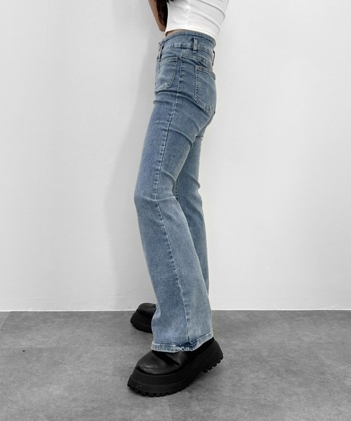 LVEU.(ラブユ.)の「【LVEU.】ストレッチフレアデニムパンツ / ボトムス パンツ デニム ダブルボタン ポケット タイト フレア ブーツカット 色落ち ヴィンテージ ブラック グレー インディゴ ブルー(デニムパンツ・レディース・ブラック/グレー/ブルー・FREE)」の11枚目の写真