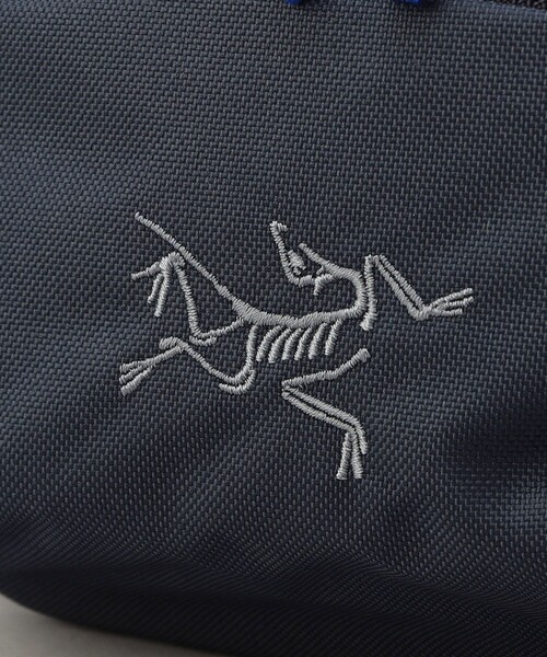 ARC'TERYX（アークテリクス）の「ARC' TERYX/アークテリクス Mantis 1 Waist Pack/マンティス ワン ウエストパック（ショルダーバッグ・メンズ・ブラック/イエロー/インディゴブルー・ﾌﾘ-）」の12枚目の写真