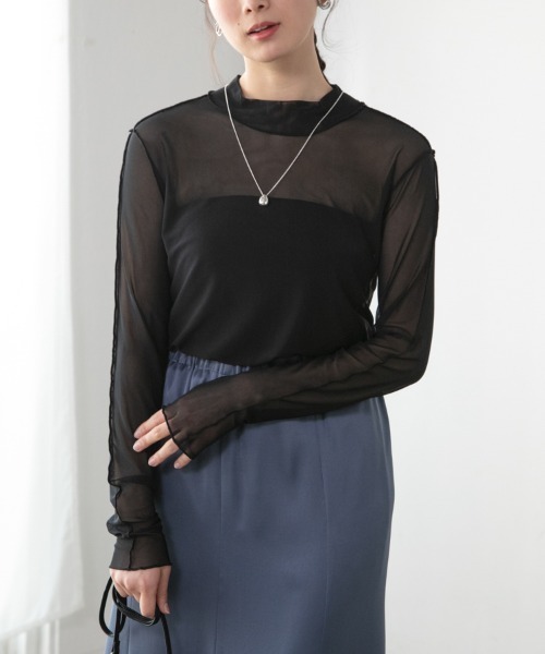 M.deux(エムドゥ)の「《シアーインナートップス》(Tシャツ/カットソー・レディース・ブラック/グレイッシュベージュ・MEDIUM)」の2枚目の写真
