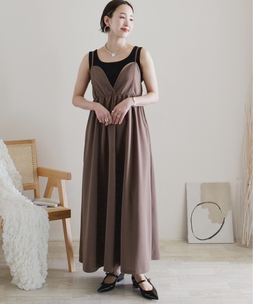 ECRIRE(エクリール)の「【ECRIRE by 陽】ギャザーボリュームキャミワンピース(ワンピース・レディース・ブラック/モカ・L/M)」の17枚目の写真