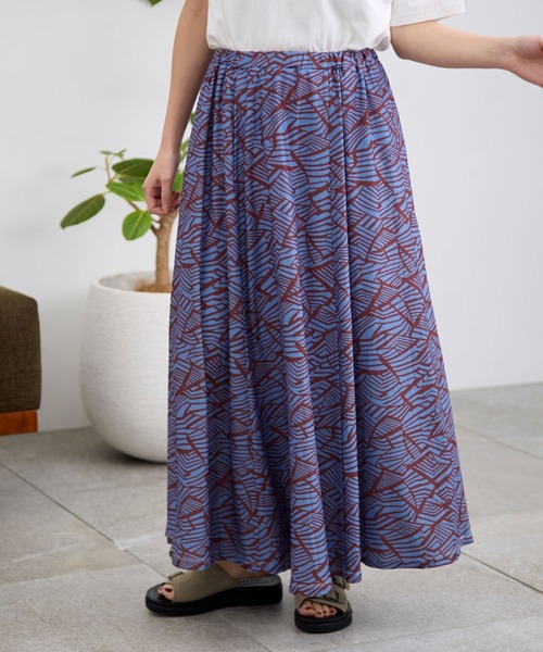 LEPSIM（レプシィム）の「楊柳フレアスカート　111924（スカート・レディース・アイボリー/ブルー/ブラック・FREE）」の19枚目の写真