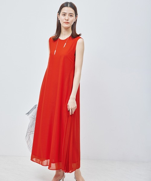 ROPE'（ロペ）の「【新色追加】エスパンディサイドプリーツワンピース【WEB限定/一部店舗限定】【メディア掲載】（ワンピース・レディース・レッド系その他/ベージュ系その他/ブラック/サックスブルー/ワイン/ダークブラウン・FREE）」の13枚目の写真