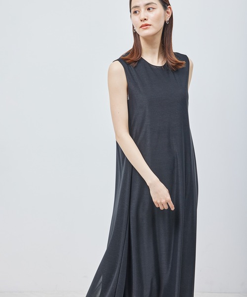 ROPE'（ロペ）の「【新色追加】エスパンディサイドプリーツワンピース【WEB限定/一部店舗限定】【メディア掲載】（ワンピース・レディース・レッド系その他/ベージュ系その他/ブラック/サックスブルー/ワイン/ダークブラウン・FREE）」の9枚目の写真