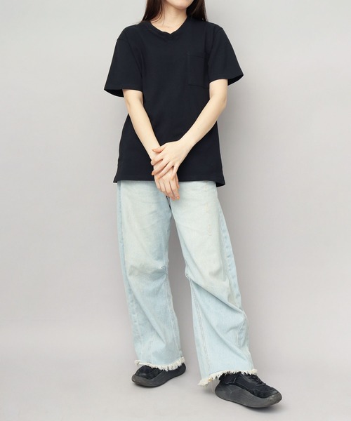 Goodwear(グッドウェア)の「7.6オンス USAコットン ポケット付き Vネック 半袖 Tシャツ レギュラーシルエット(Tシャツ/カットソー・メンズ・グレー/ブラック/ホワイト/チャコール/スミクロ・M/L/XL)」の13枚目の写真