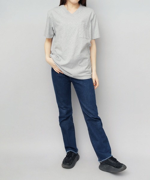Goodwear(グッドウェア)の「7.6オンス USAコットン ポケット付き Vネック 半袖 Tシャツ レギュラーシルエット(Tシャツ/カットソー・メンズ・グレー/ブラック/ホワイト/チャコール/スミクロ・M/L/XL)」の15枚目の写真