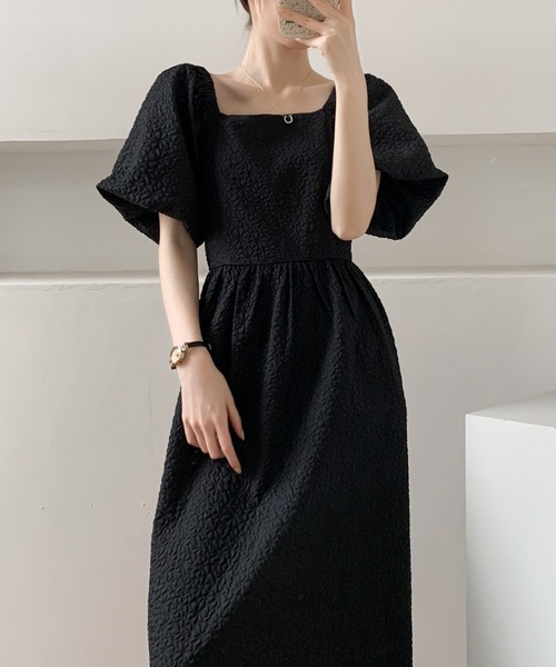 ECLIN(エクラン)の「ふくれジャガードパフスリーブスクエアワンピース(ワンピース・レディース・ベージュ/ブラック/ホワイト・M/L)」の10枚目の写真