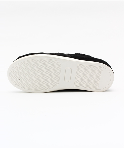 one after another NICE CLAUP（ワンアフターアナザーナイスクラップ）の「【ar12月号掲載 ナイスクラップ】ボアスリッポン（スニーカー・レディース・ブラック/グレー/アイボリー・LARGE/MEDIUM/SMALL）」の7枚目の写真