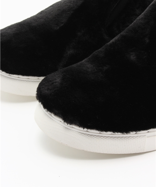 one after another NICE CLAUP（ワンアフターアナザーナイスクラップ）の「【ar12月号掲載 ナイスクラップ】ボアスリッポン（スニーカー・レディース・ブラック/グレー/アイボリー・LARGE/MEDIUM/SMALL）」の9枚目の写真