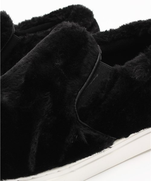 one after another NICE CLAUP（ワンアフターアナザーナイスクラップ）の「【ar12月号掲載 ナイスクラップ】ボアスリッポン（スニーカー・レディース・ブラック/グレー/アイボリー・LARGE/MEDIUM/SMALL）」の10枚目の写真