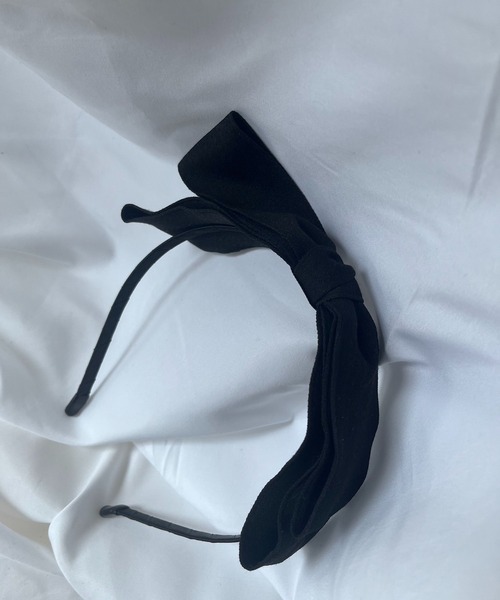 fiere（フィエール）の「フレンチリボンカチューシャ（カチューシャ・レディース・ブラック・FREE）」の2枚目の写真