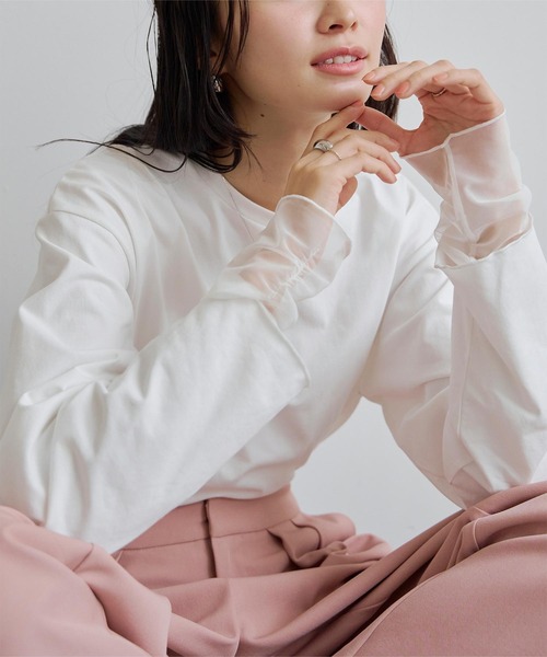 titivate（ティティベイト）の「シアードッキングロングスリーブTシャツ（Tシャツ/カットソー・レディース・ベージュ/オフホワイト/ブラック・FREE）」の5枚目の写真