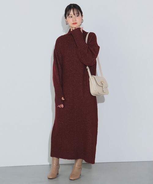 BEAMS HEART（ビームスハート）の「フィンガーホール ハイネック ニットワンピース（手洗い可能）（ワンピース・レディース・ブラック/レッド系その他7/グレー・FREE）」の11枚目の写真