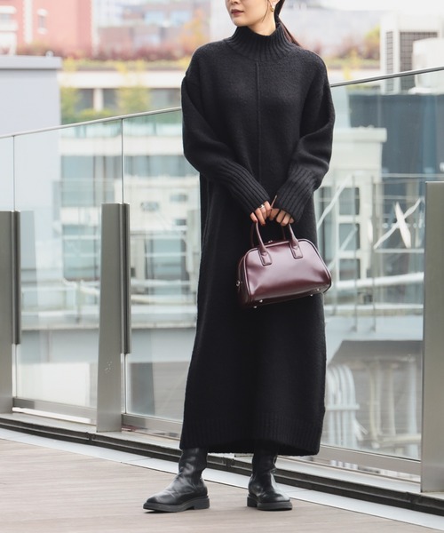 フィンガーホール ハイネック ニットワンピース（手洗い可能）（ワンピース）｜BEAMS HEART（ビームスハート）