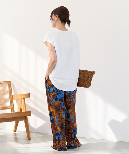 IENA(イエナ)の「《追加3》ラウンドテールプルオーバー(Tシャツ/カットソー・レディース・ベージュ/ホワイト/ブラウン/ブラック系その他・FREE)」の21枚目の写真