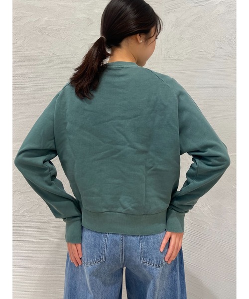 KELTY(ケルティ)の「ワンポイントロゴ クロップド クルーネック(スウェット・レディース・アイボリー/ブラック/ヘザーグレー/バーガンディー/ダークグリーン/ネイビー・FREE)」の13枚目の写真