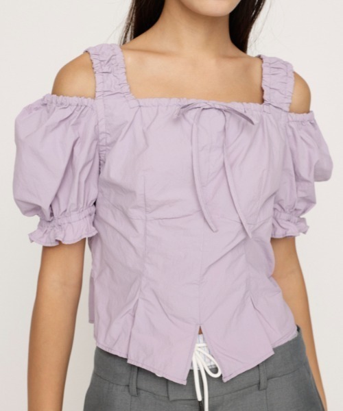 SLY(スライ)の「SHOULDER OPEN SQ PUFF TOPS ショルダー オープン スクエア パフ トップス(シャツ/ブラウス・レディース・アイボリー/ライトブラック/ライトパープル・FREE)」の1枚目の写真