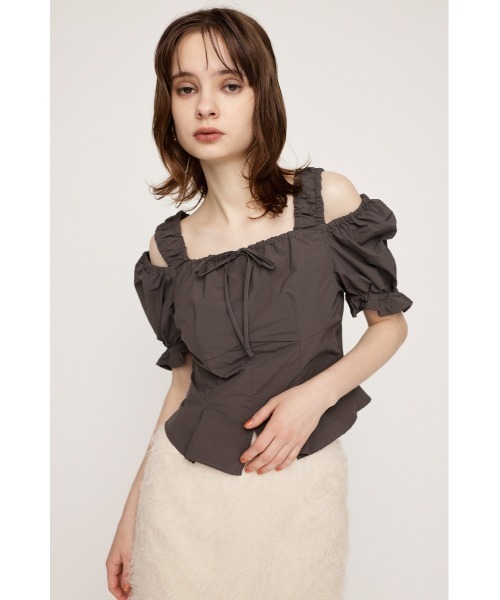 SLY(スライ)の「SHOULDER OPEN SQ PUFF TOPS ショルダー オープン スクエア パフ トップス(シャツ/ブラウス・レディース・アイボリー/ライトブラック/ライトパープル・FREE)」の5枚目の写真