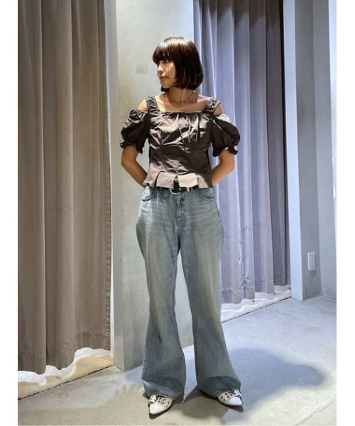 SLY(スライ)の「SHOULDER OPEN SQ PUFF TOPS ショルダー オープン スクエア パフ トップス(シャツ/ブラウス・レディース・アイボリー/ライトブラック/ライトパープル・FREE)」の21枚目の写真