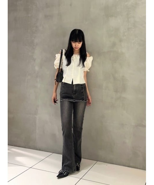 SLY(スライ)の「SHOULDER OPEN SQ PUFF TOPS ショルダー オープン スクエア パフ トップス(シャツ/ブラウス・レディース・アイボリー/ライトブラック/ライトパープル・FREE)」の18枚目の写真