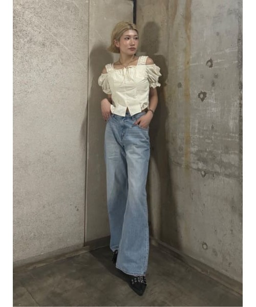 SLY(スライ)の「SHOULDER OPEN SQ PUFF TOPS ショルダー オープン スクエア パフ トップス(シャツ/ブラウス・レディース・アイボリー/ライトブラック/ライトパープル・FREE)」の20枚目の写真