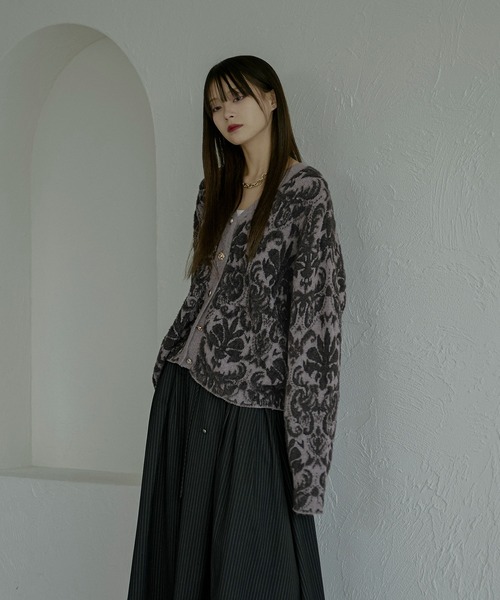 Ezick（エジック）の「Vintage jacquard ラメシャギーカーディガン（カーディガン/ボレロ・レディース・スモークピンク/ブラック/グレー/ブラック系・FREE）」の20枚目の写真