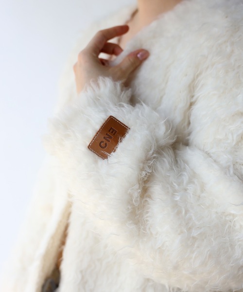 ENC（エンク）の「teddybear shaggy outer like cardigan / テディベアーシャギーアウターライクカーディガン（カーディガン/ボレロ・レディース・ライトグリーン/ブラック/ライトピンク/チャコールグレー/オフホワイト・FREE）」の9枚目の写真