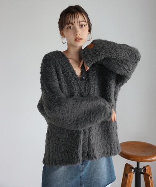 ENC（エンク）の「teddybear shaggy outer like cardigan / テディベアーシャギーアウターライクカーディガン（カーディガン/ボレロ・レディース・ライトグリーン/ブラック/ライトピンク/チャコールグレー/オフホワイト・FREE）」の17枚目の写真